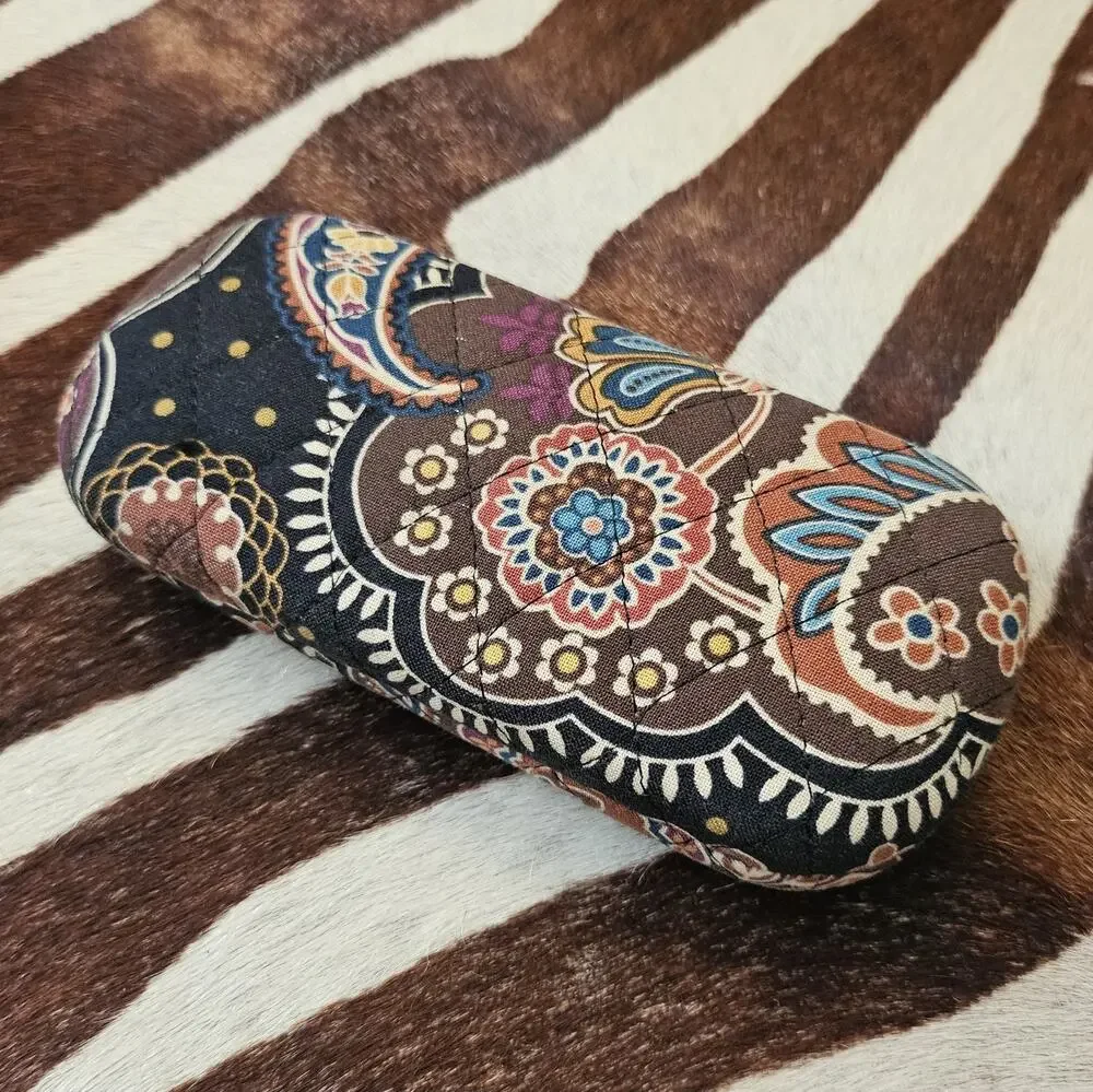 Vera Bradley Quilted Glasses Case. Multicolored Paisley Print Kensington Retired